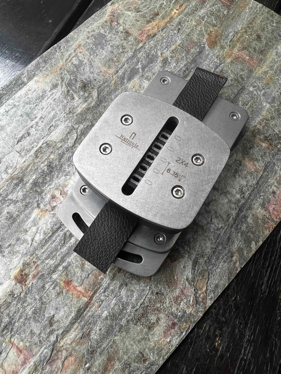 NatTools Watch Strap Self Centering Hole Punch – a leatherstore